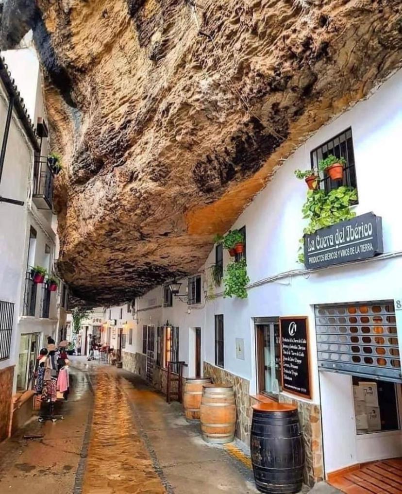 Vila Casa Cueva “El Refugio En La Cueva” Setenil De Las Bodegas Exteriér fotografie